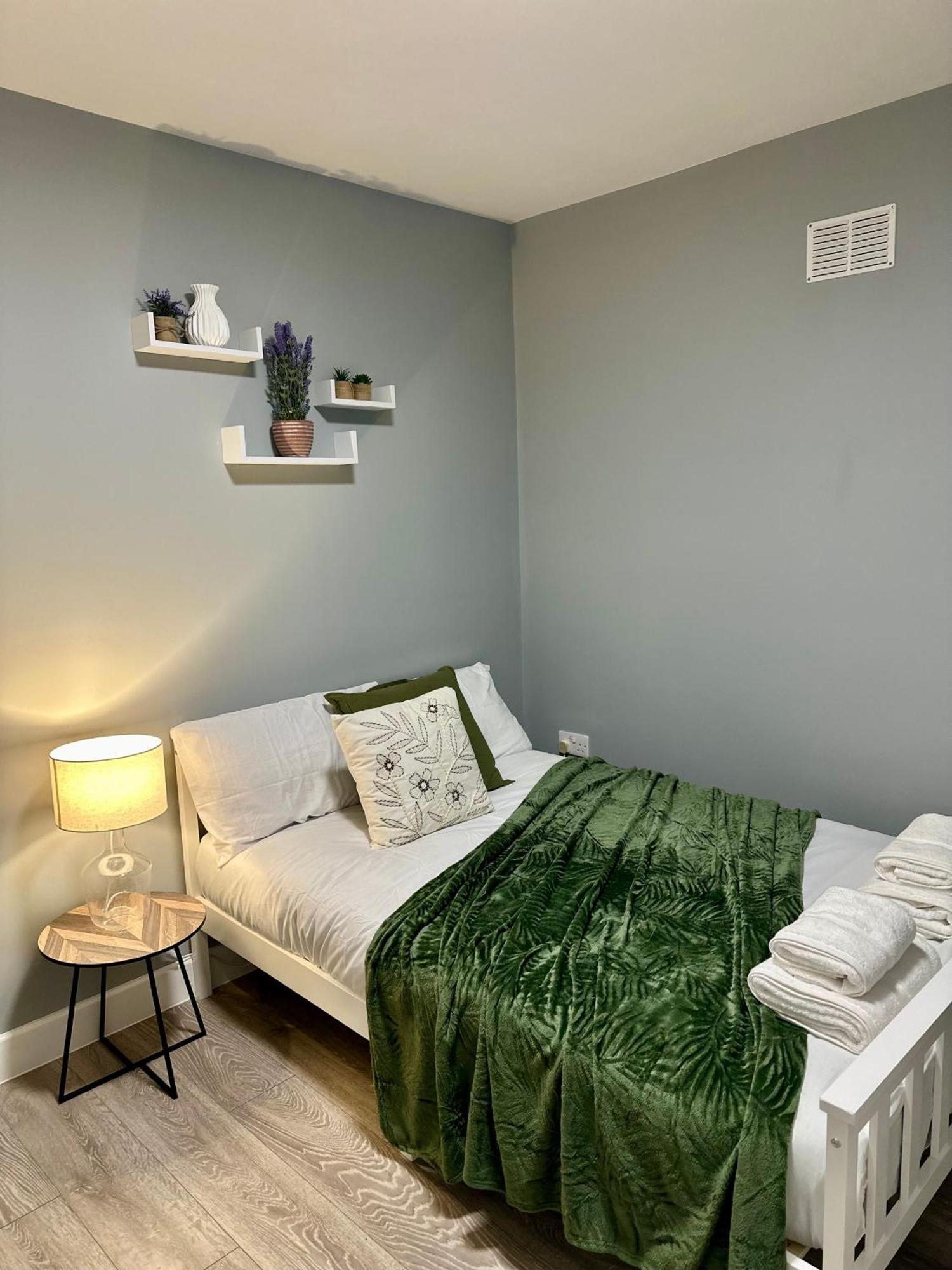 Cosy Ensuite Double Room, Near Heathrow Airport Northolt (Greater London) Exterior foto