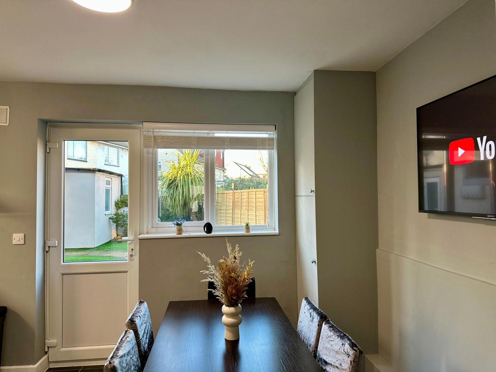 Cosy Ensuite Double Room, Near Heathrow Airport Northolt (Greater London) Exterior foto